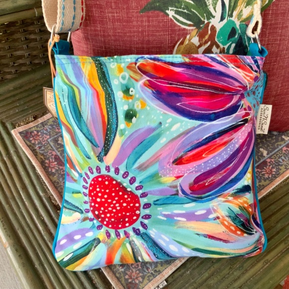 FLORAL MULTI COLOR SUMMER HANDBAG - CROSSBODY/SHOULDER BAG NWT “Art-to-Wear - Picture 9 of 15